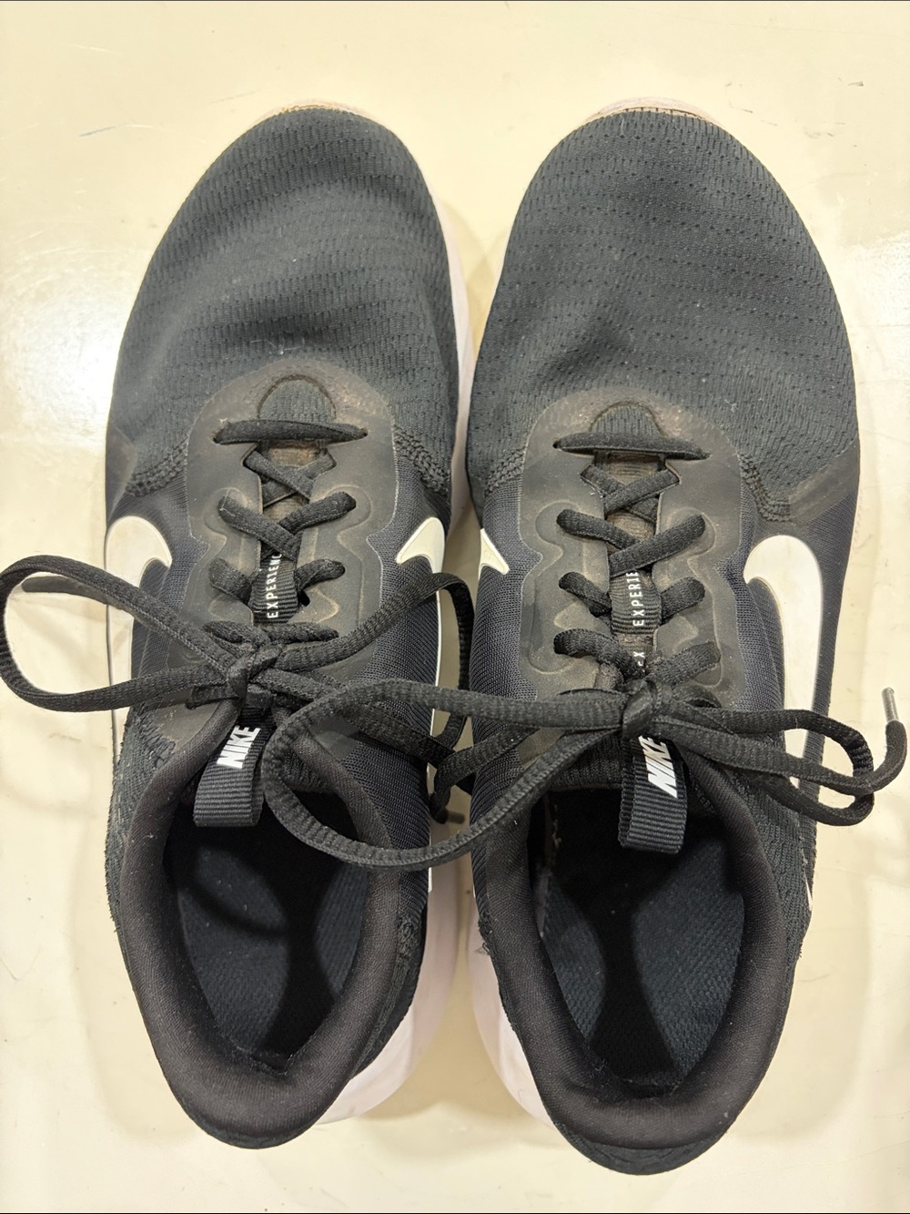 Nike Women’s sneakers size 8